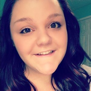 Meet your Posher, Mackenzie